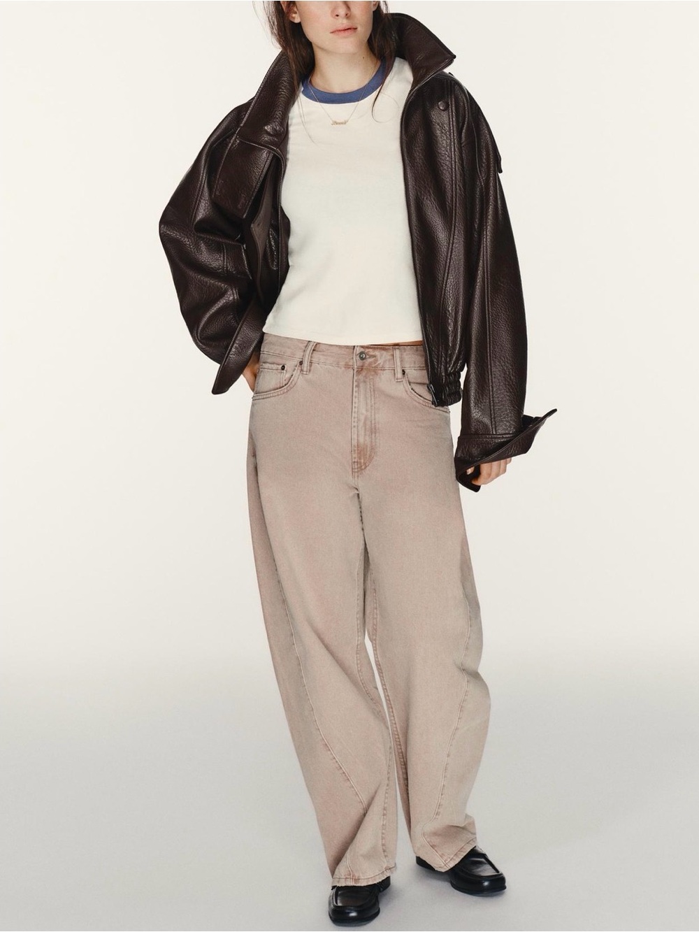 Brand new Zara Baggy Balloon Jeans
faded pink Size 14 (46)